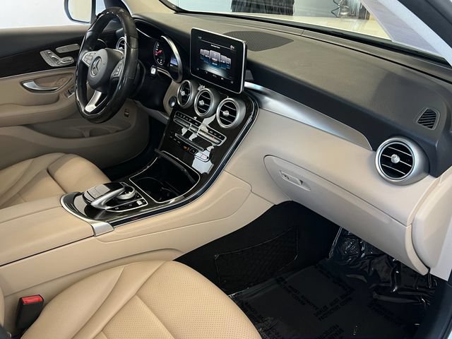Used 2016 Mercedes-Benz GLC 300 image 38