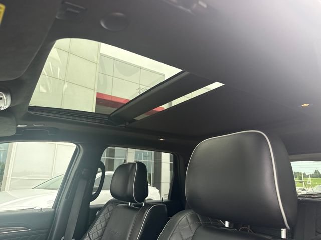 Used 2021 Jeep Grand Cherokee Summit AWD/4WD image 13
