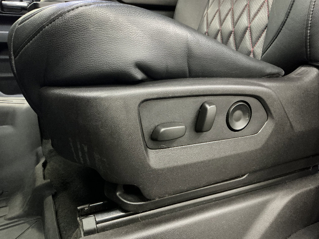 Used 2024 Chevrolet Silverado 1500 Custom image 15