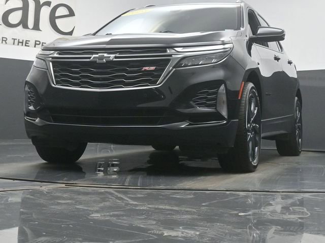 Used 2023 Chevrolet Equinox RS w/ RS Leather Package image 4
