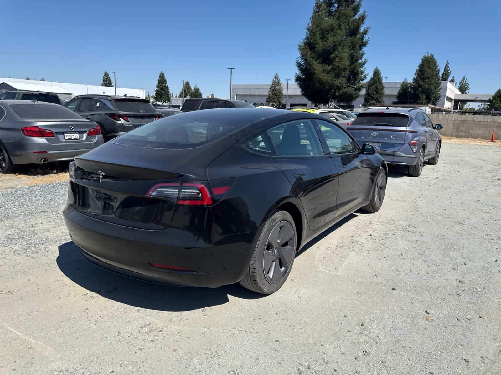 Used 2021 Tesla Model 3 Standard Range Plus RWD image 5