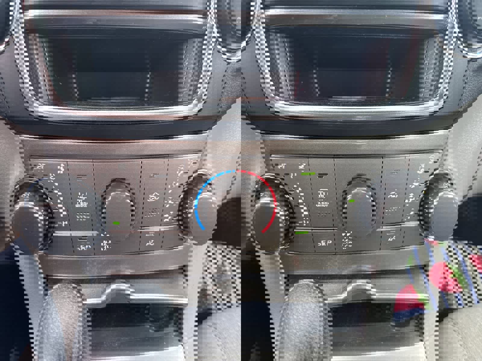 Used 2013 Toyota Highlander Plus image 23