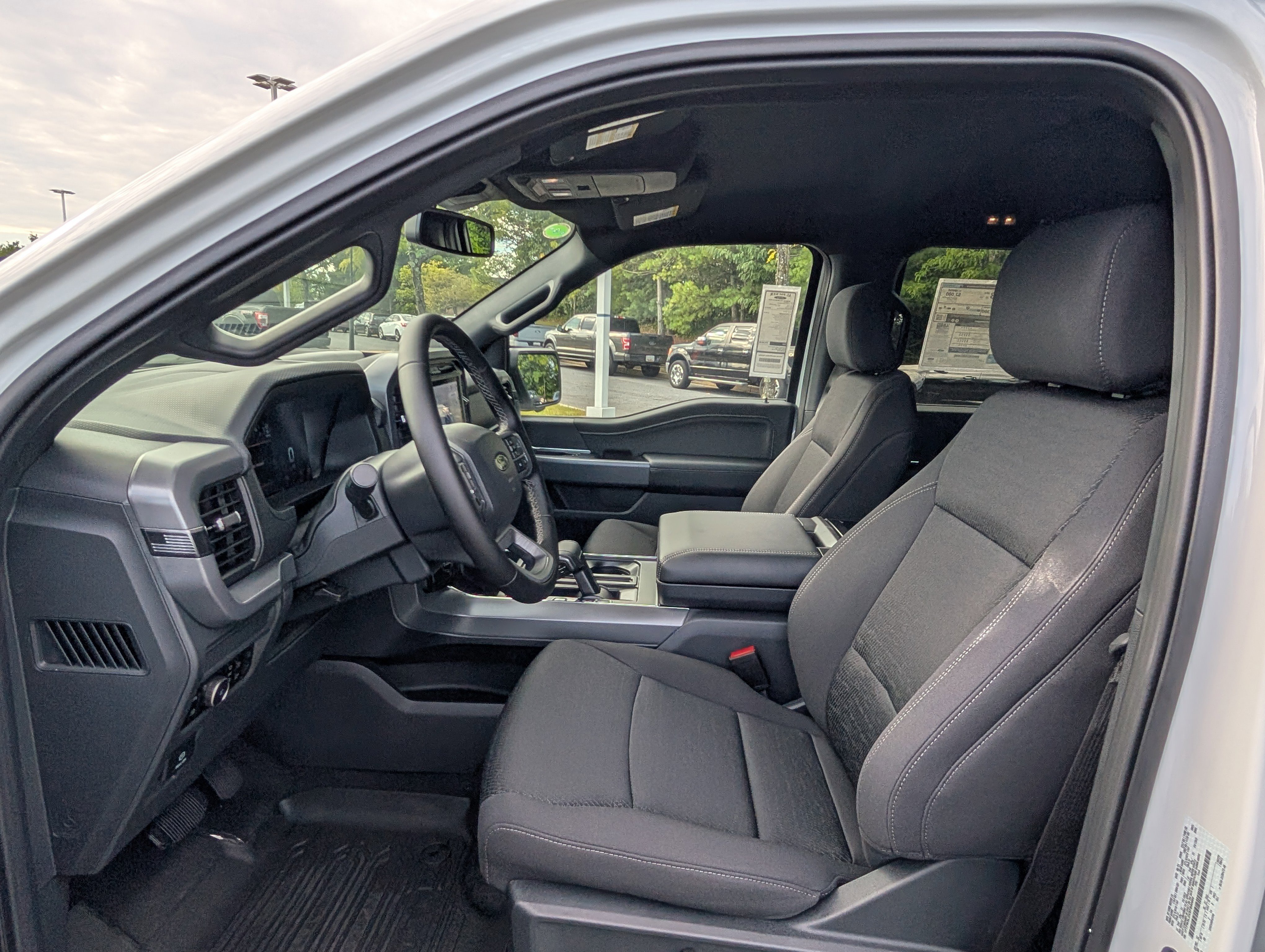 New 2025 Ford F150 XLT w/ Equipment Group 302A MID image 12