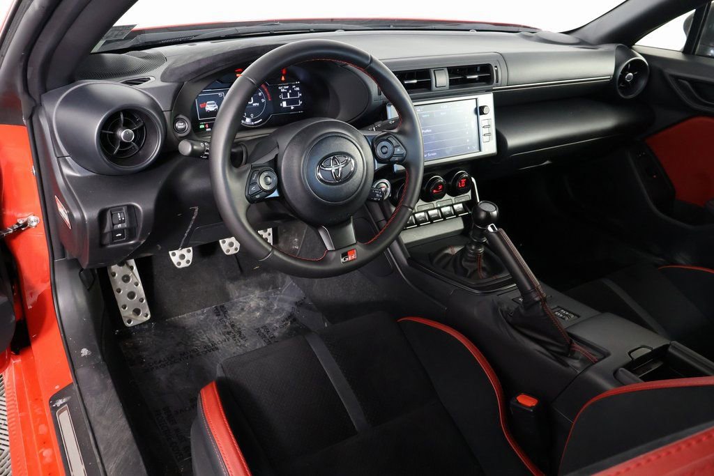 Used 2024 Toyota GR86 TRUENO Edition image 6