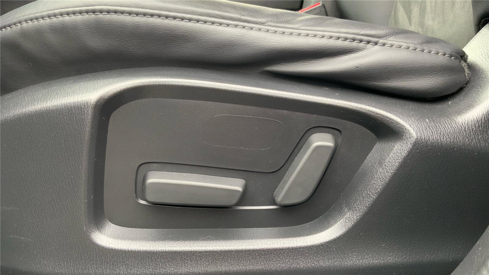 Used 2020 MAZDA CX-5 Touring image 19