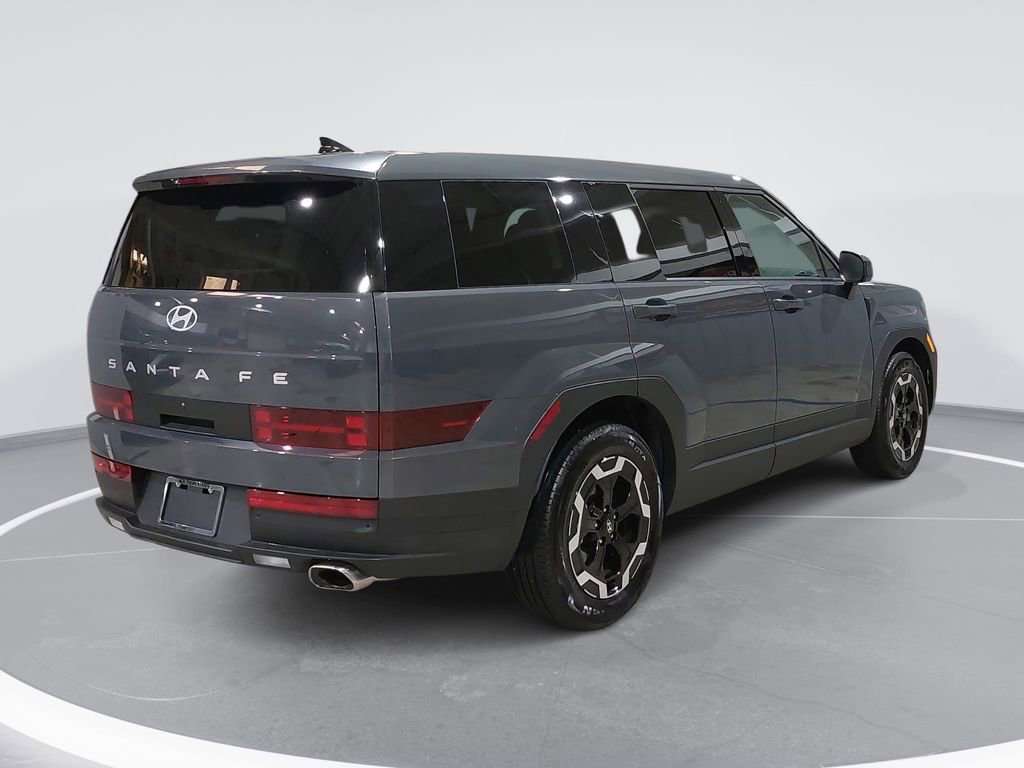 Used 2025 Hyundai Santa Fe SE FWD image 5