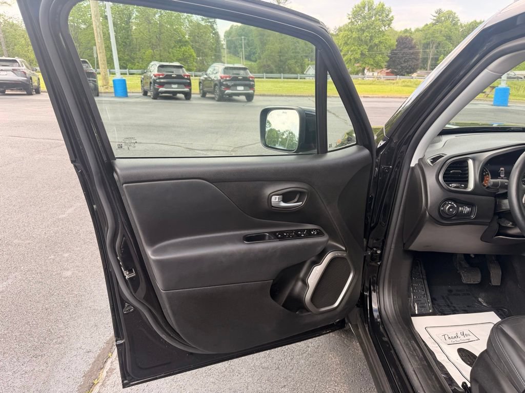Used 2022 Jeep Renegade Limited AWD/4WD image 26