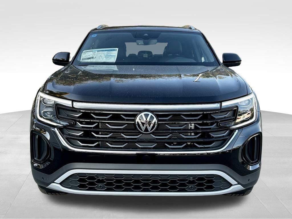 Used 2025 Volkswagen Atlas Cross Sport SEL image 8
