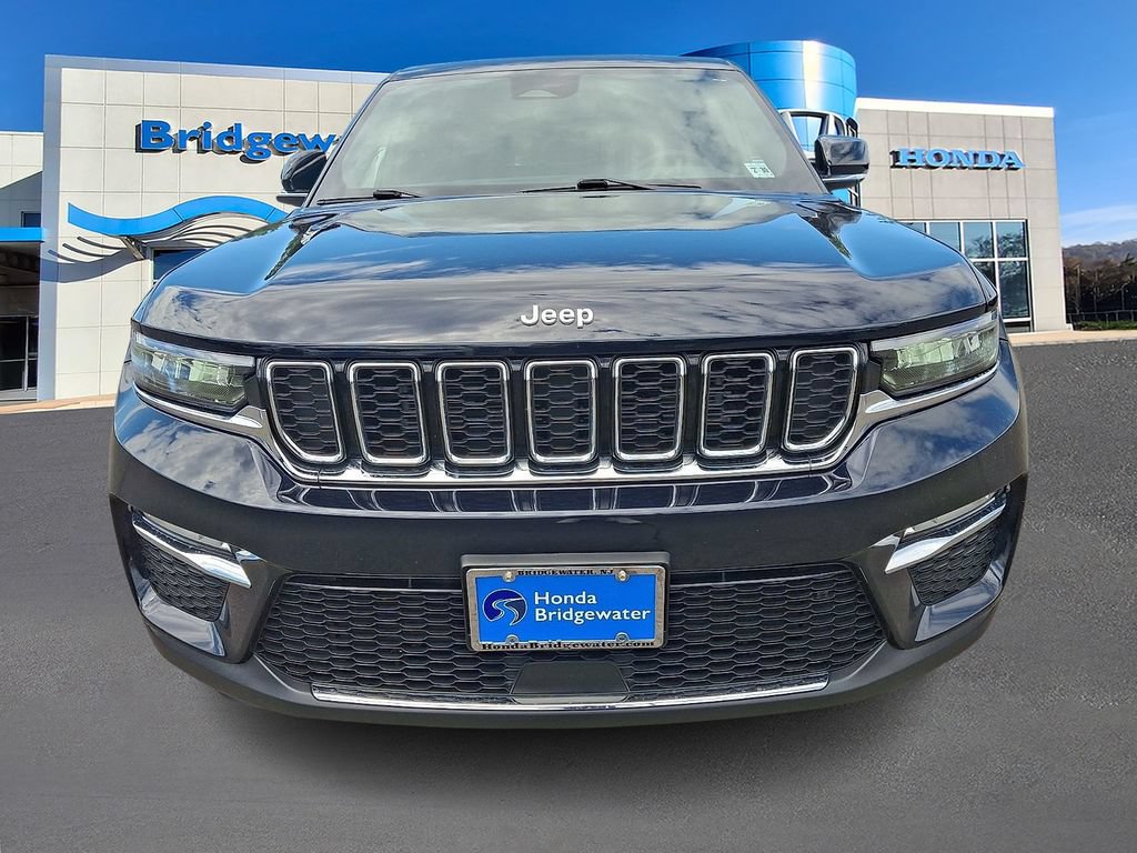 Used 2024 Jeep Grand Cherokee Limited AWD/4WD image 2
