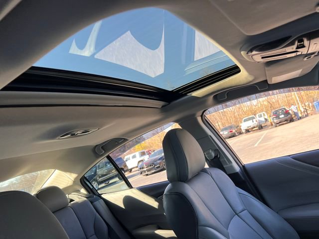 Used 2022 Subaru Legacy Limited image 35