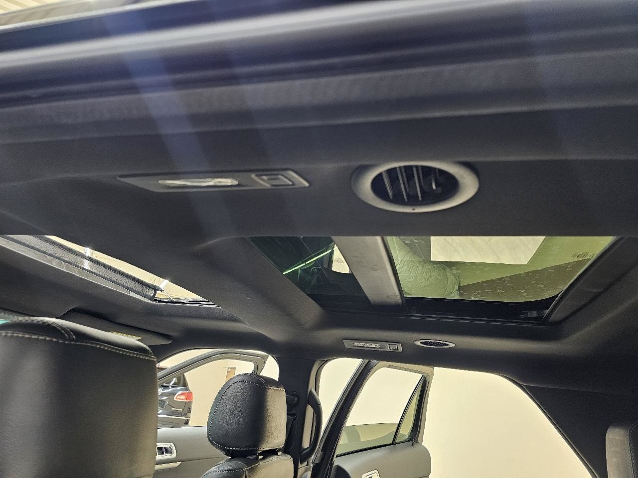 Used 2015 Ford Explorer Sport w/ Equipment Group 401A AWD/4WD image 42
