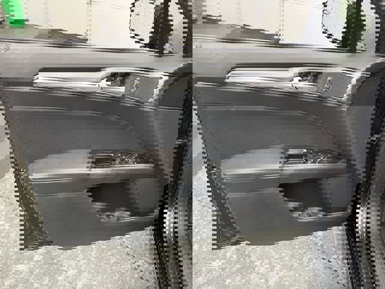 Used 2013 Ford Fusion SE image 7