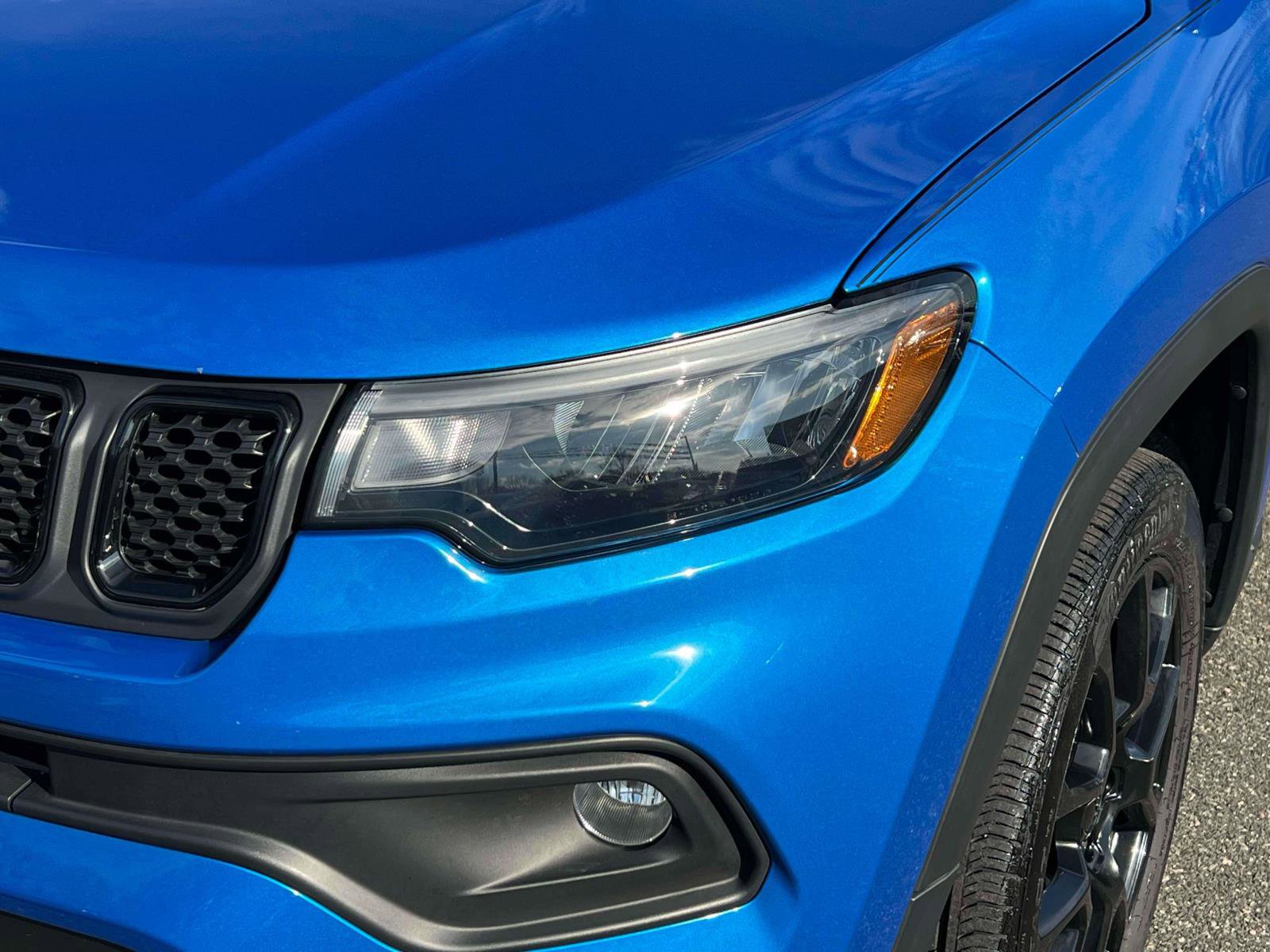 Used 2023 Jeep Compass Latitude w/ Convenience Group image 7