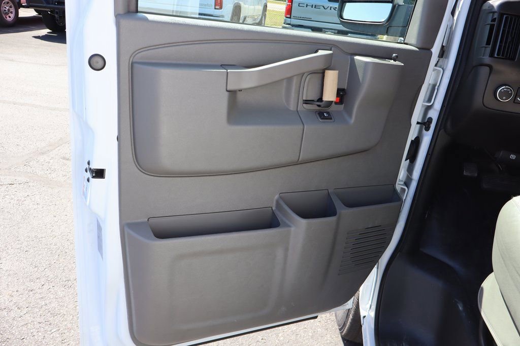 New 2025 Chevrolet Express 2500 w/ Driver Convenience Package image 7