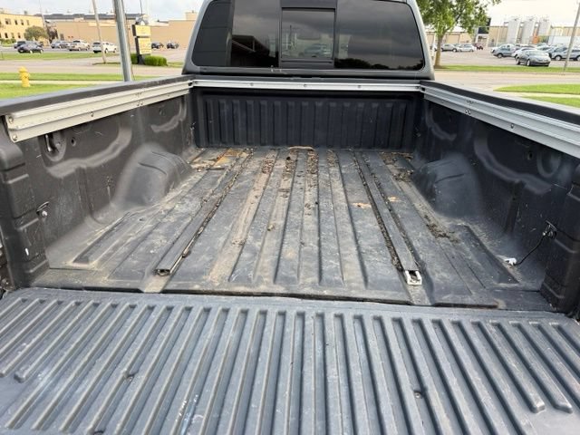 Used 2008 Nissan Titan SE AWD/4WD image 9
