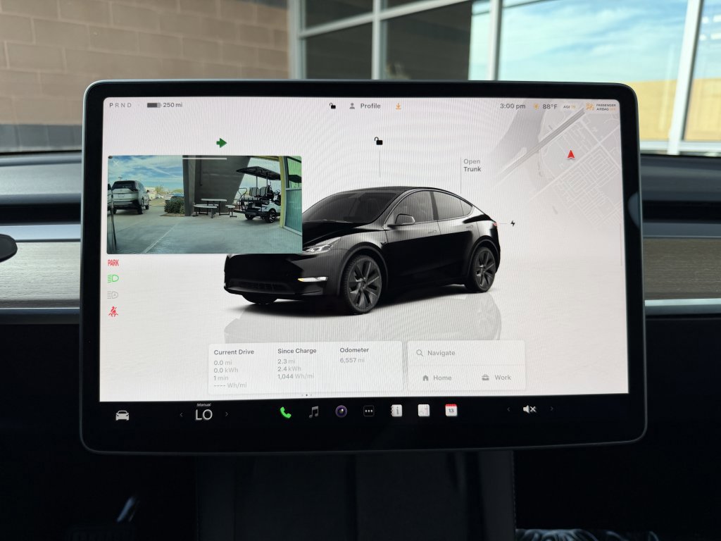 Used 2024 Tesla Model Y 2WD image 26