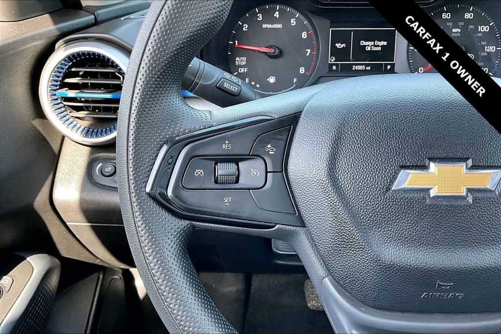 Used 2025 Chevrolet Trax LS w/ LS Convenience Package image 11