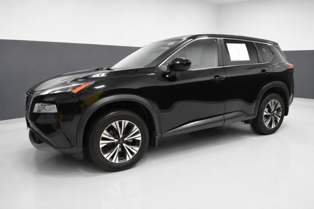 Used 2023 Nissan Rogue SV FWD image 2