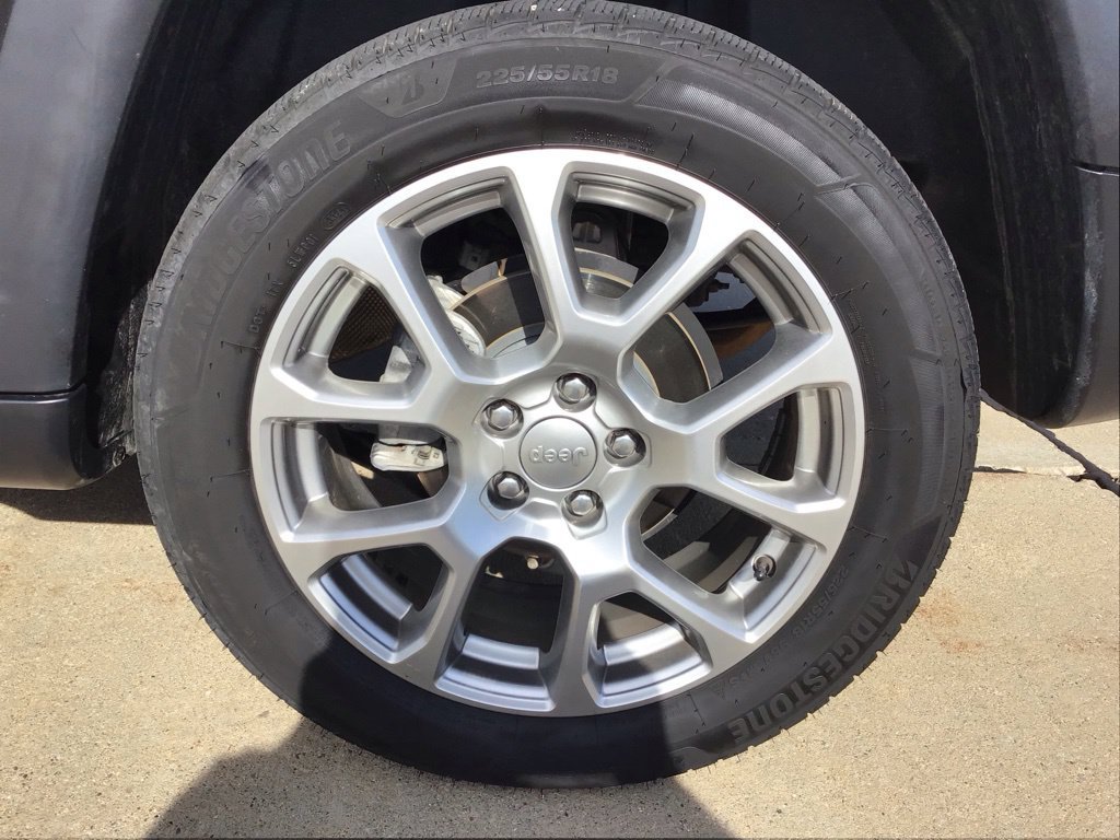 Used 2022 Jeep Compass Latitude w/ Sun and Sound Group AWD/4WD image 30