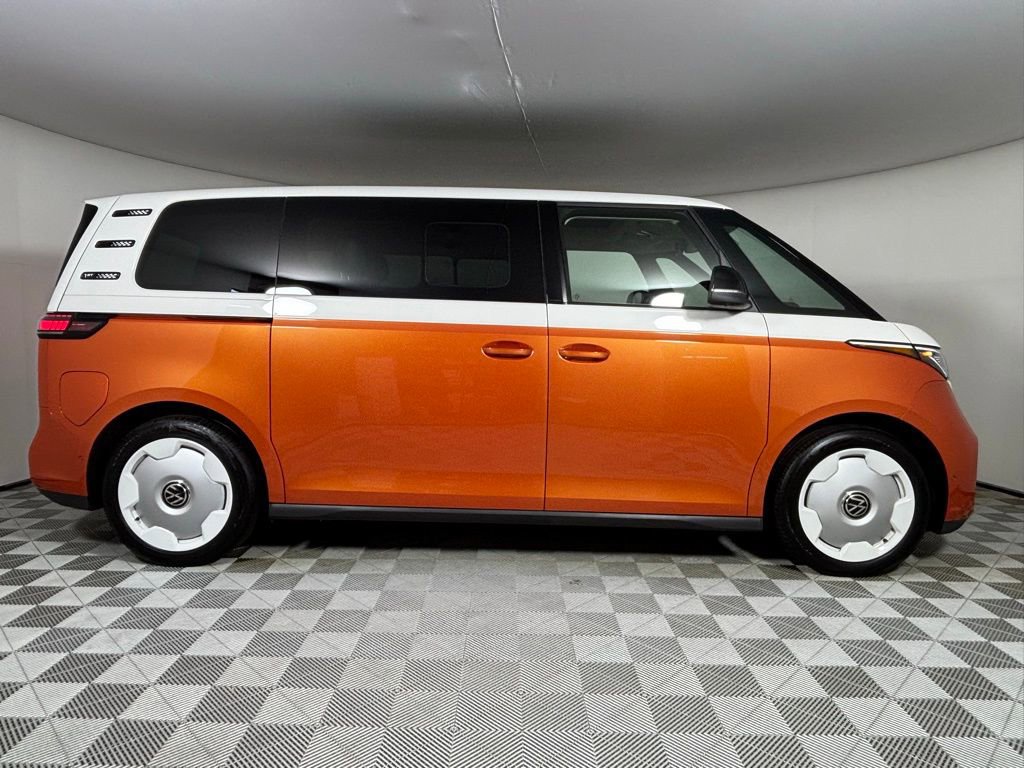 New 2025 Volkswagen ID. Buzz 1st Edition image 8