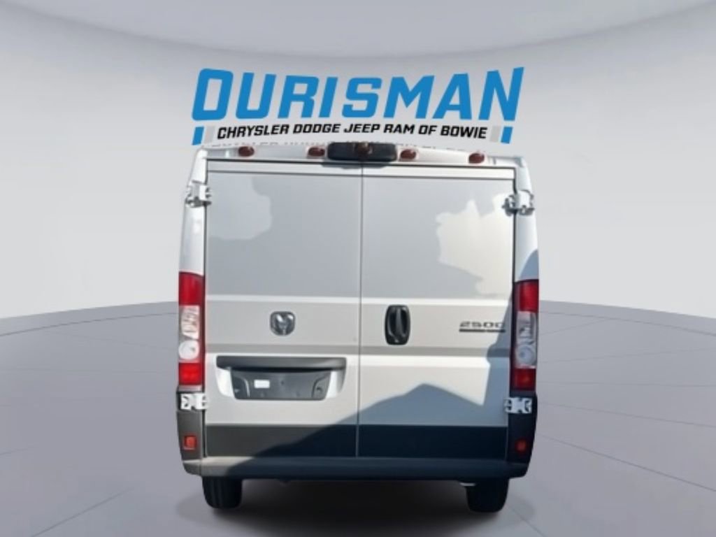 New 2025 RAM ProMaster 2500 w/ Quick Order Package 22G SLT image 2