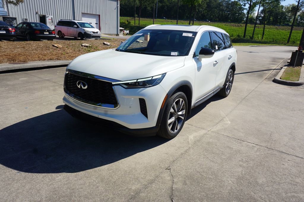 Used 2023 INFINITI QX60 Luxe w/ Performance Audio Package image 27