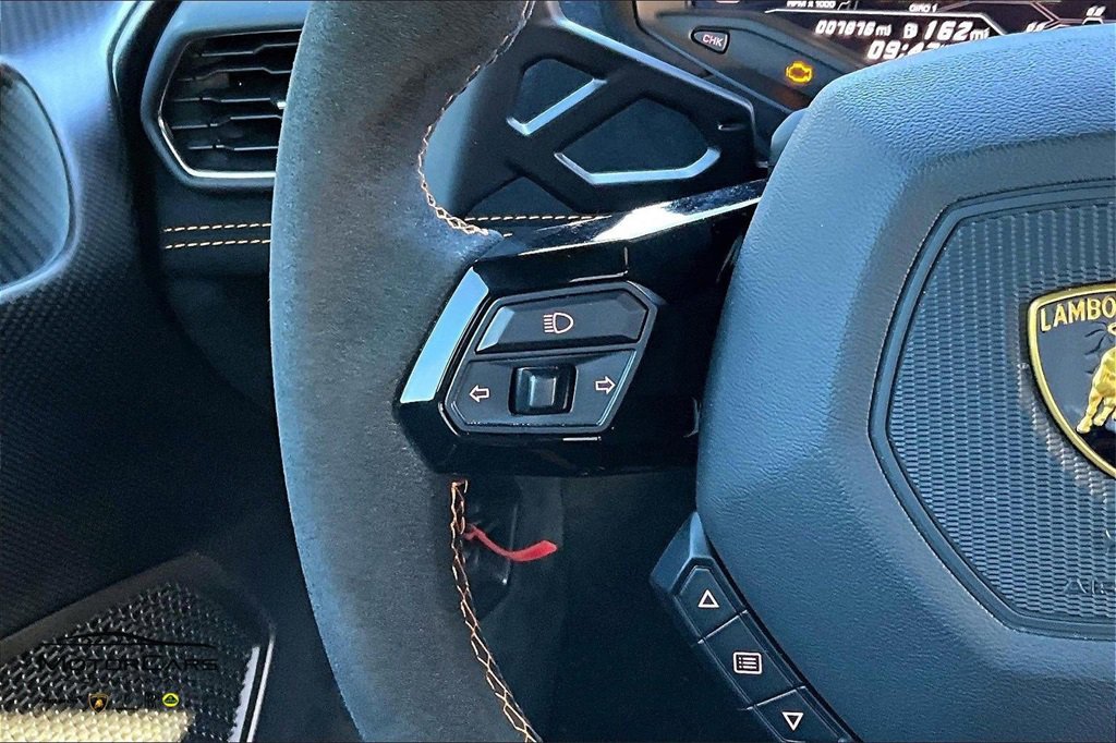 Used 2022 Lamborghini Huracan STO image 17