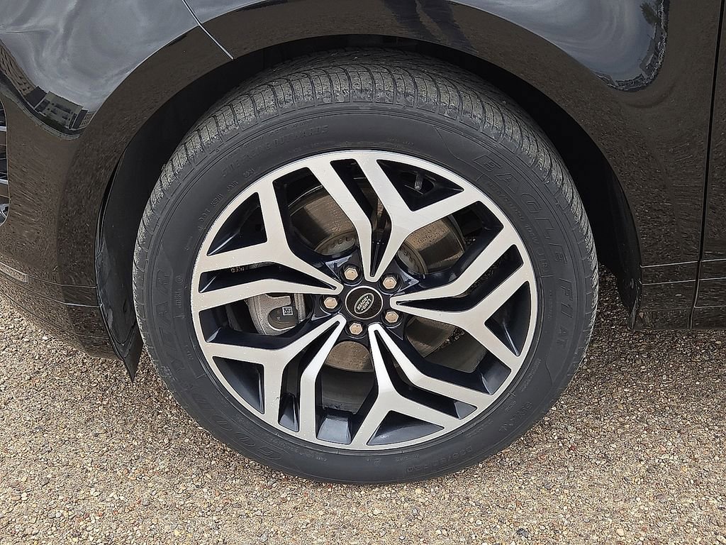 Used 2022 Land Rover Range Rover Evoque R-Dynamic S image 10