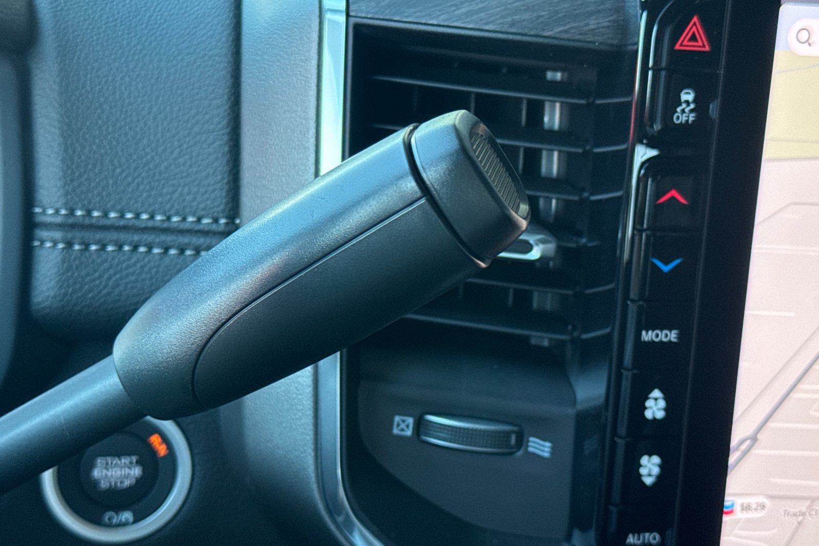 New 2026 RAM 3500 Laramie AWD/4WD image 20