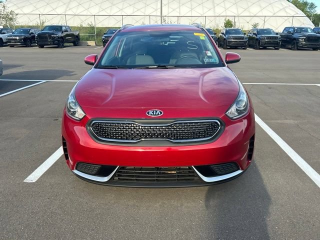 Used 2019 Kia Niro LX FWD image 2