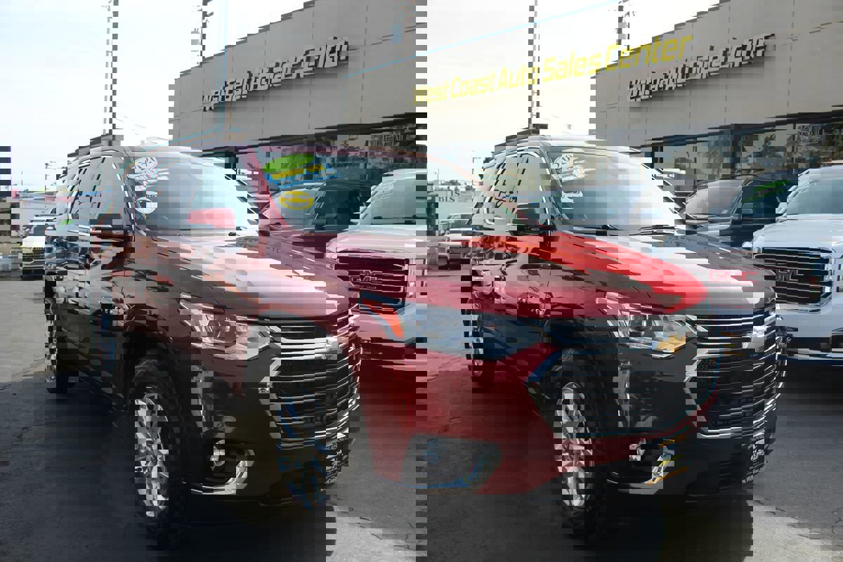 Used 2020 Chevrolet Traverse LT w/ Driver Confidence II Package image 8