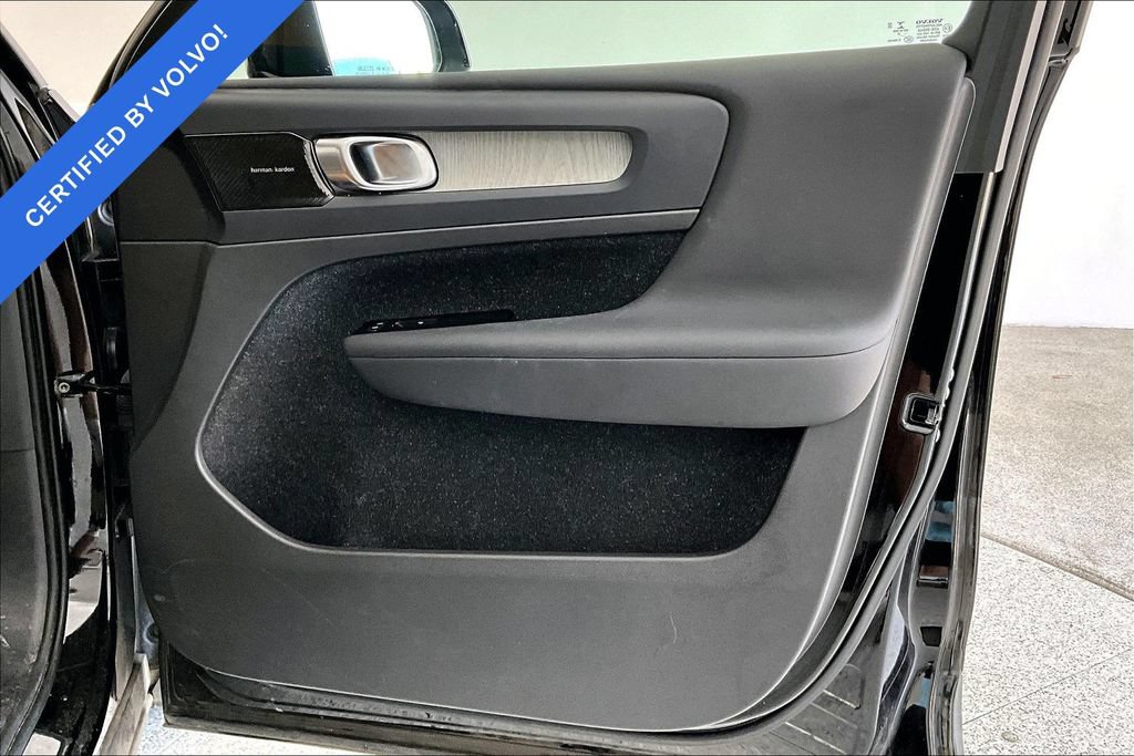 Used 2022 Volvo XC40 T5 Inscription w/ Advanced Package AWD/4WD image 22