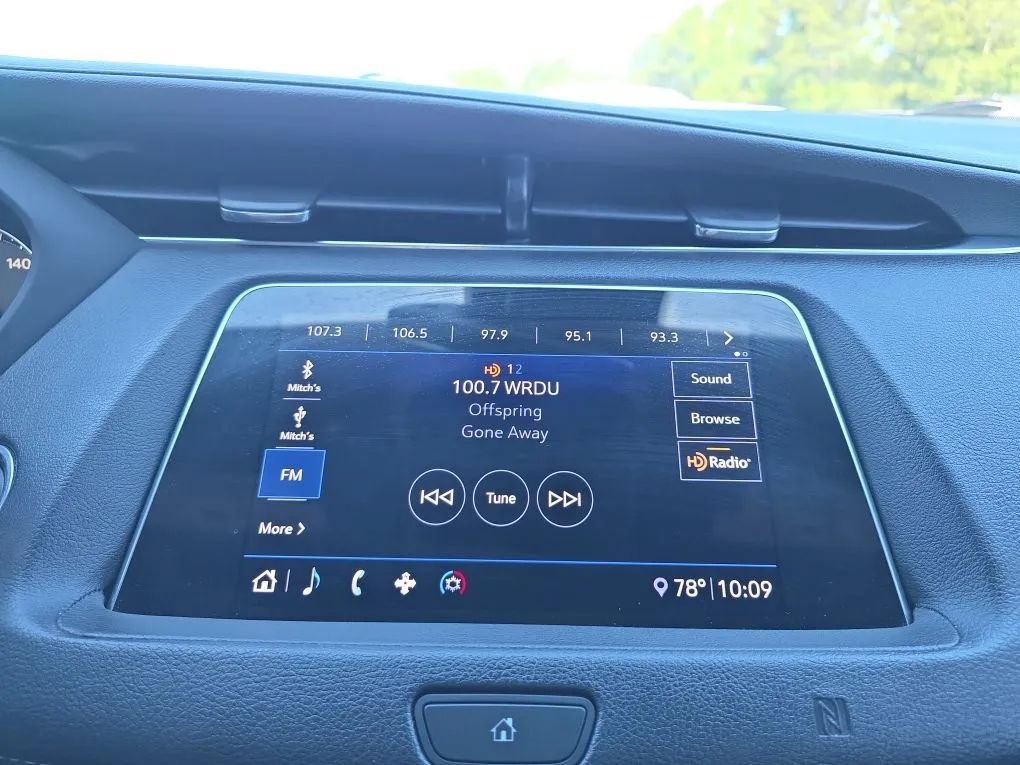 Used 2020 Cadillac XT4 Sport w/ Cold Weather Package AWD/4WD image 26