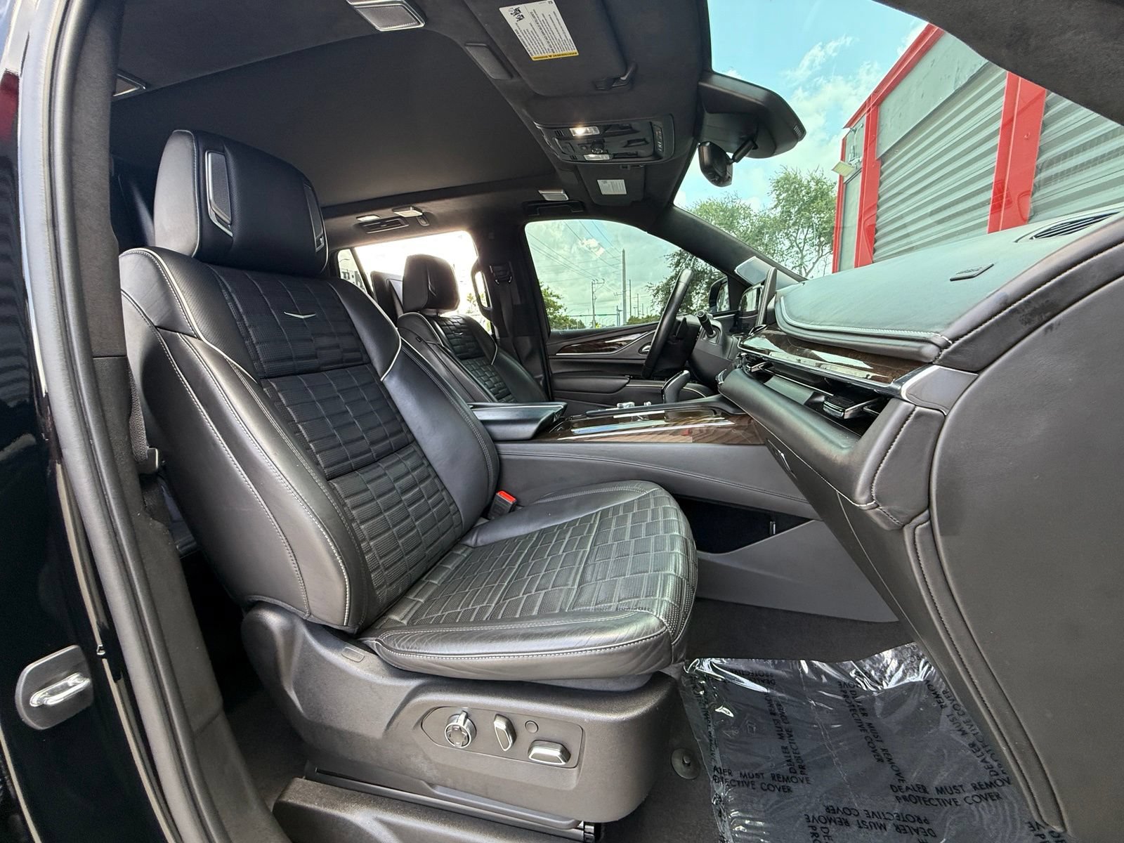 Used 2023 Cadillac Escalade Sport Platinum RWD image 41