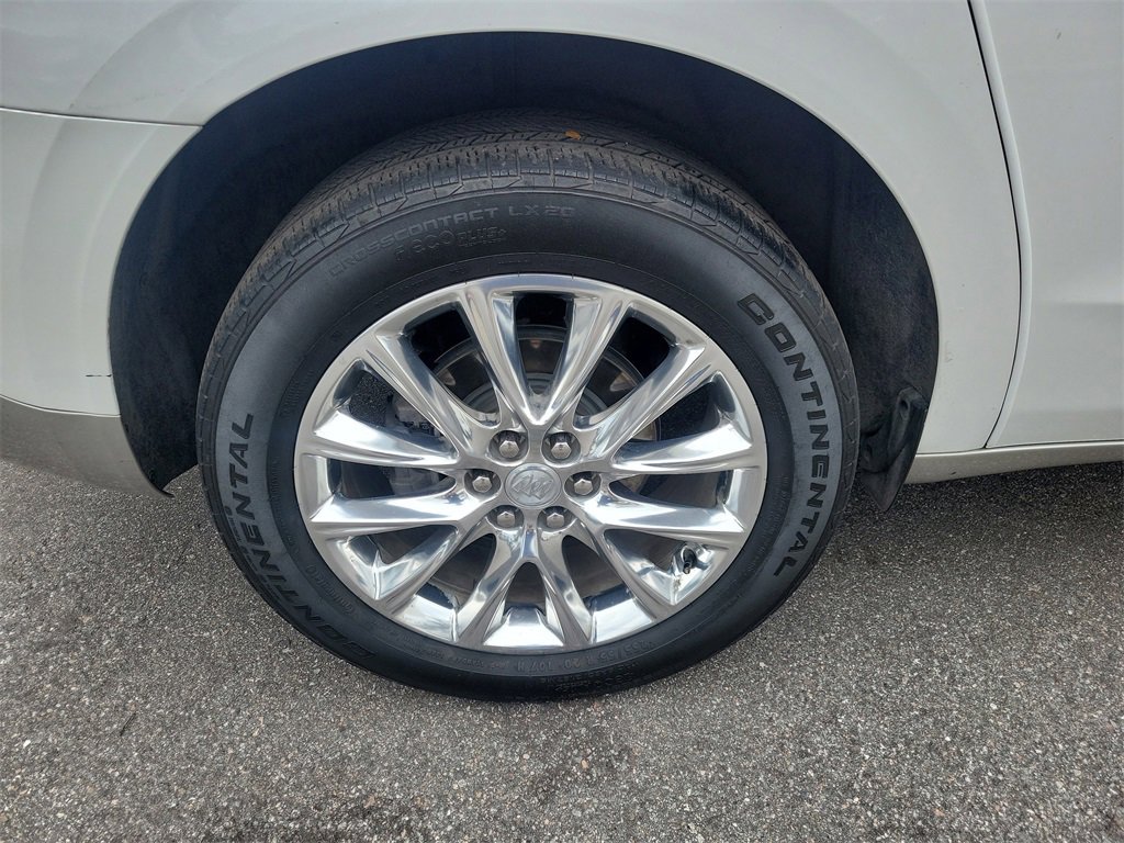 Used 2021 Buick Enclave Essence w/ Sound and Sites Package image 7