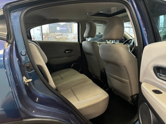 Used 2016 Honda HR-V EX image 33