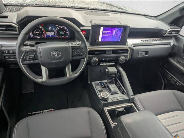 Used 2025 Toyota Tacoma TRD Off-Road AWD/4WD image 15
