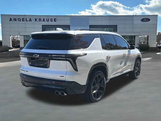 Used 2025 Chevrolet Traverse RS AWD/4WD image 8