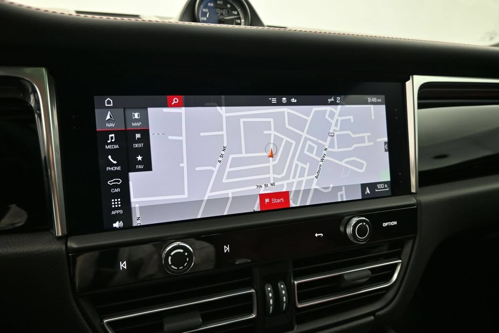 Used 2025 Porsche Macan AWD/4WD image 12