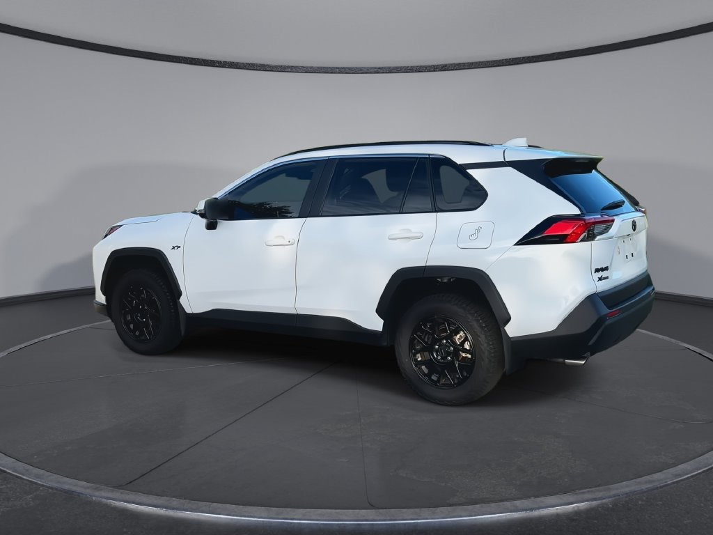 Certified 2025 Toyota RAV4 XLE FWD image 6