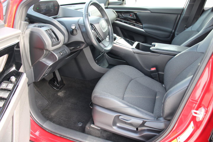 Used 2023 Toyota bZ4X XLE image 11