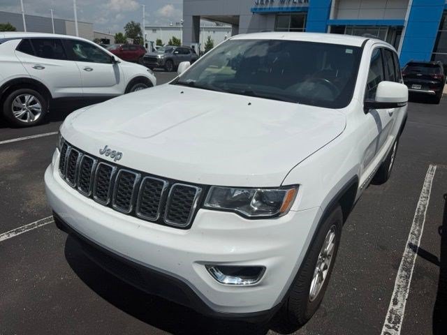 Used 2020 Jeep Grand Cherokee Laredo AWD/4WD image 23