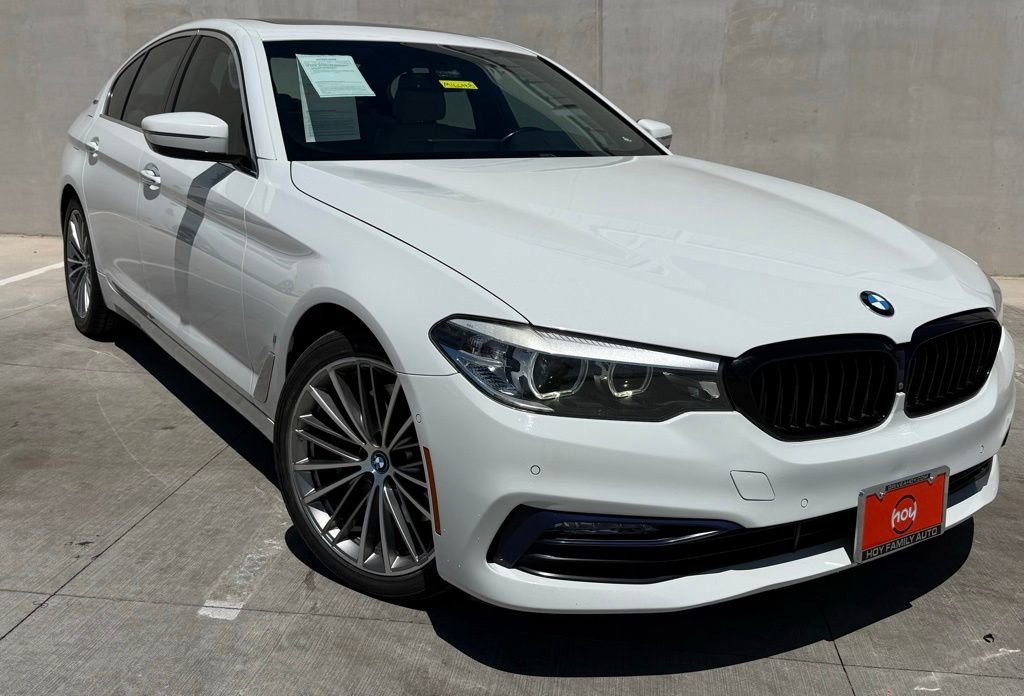 Used 2018 BMW 530e image 1