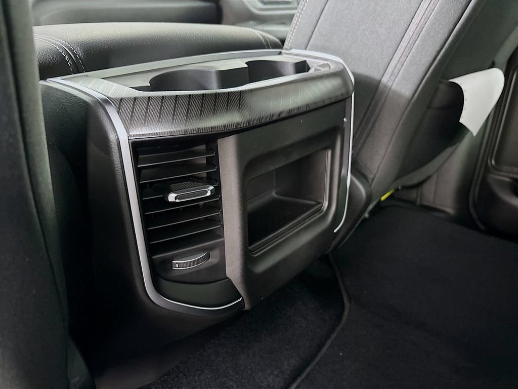 New 2026 RAM 1500 Express AWD/4WD image 23