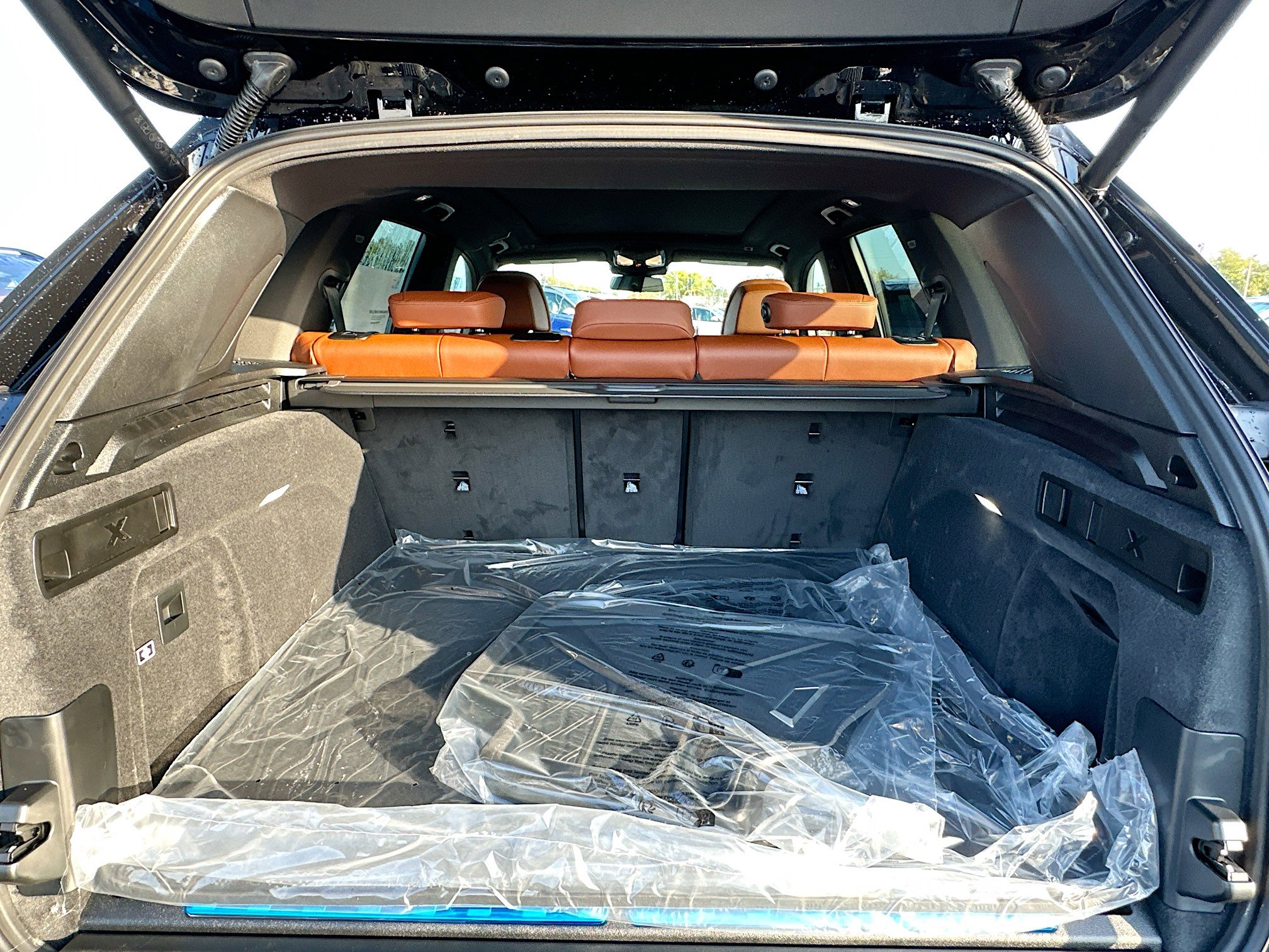 New 2026 BMW X5 xDrive50e image 21