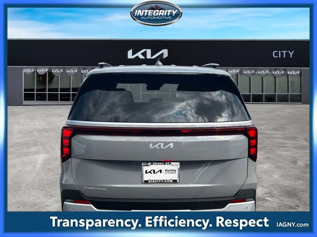 Used 2026 Kia Carnival EX FWD image 6