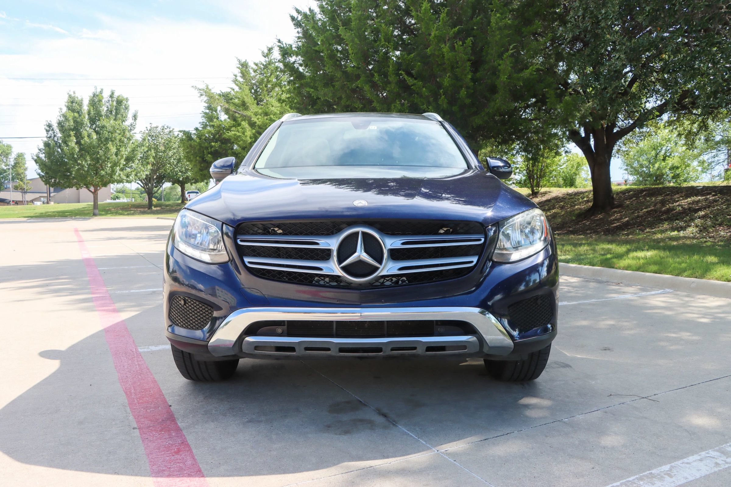 Used 2016 Mercedes-Benz GLC 300 w/ Multimedia Package image 2