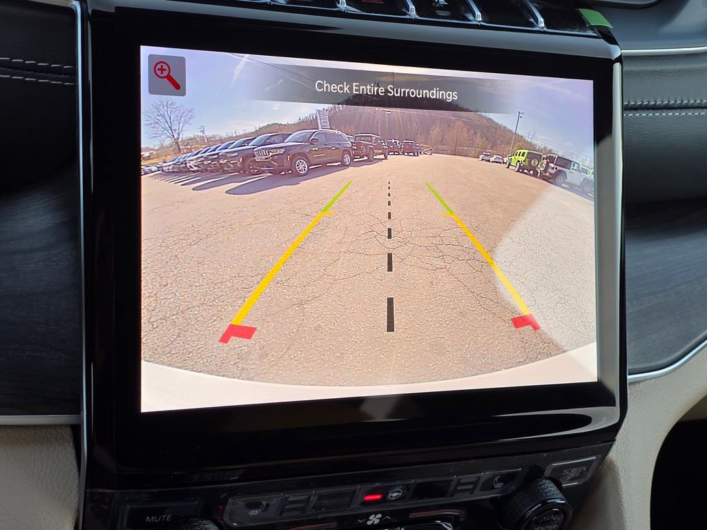 New 2025 Jeep Grand Cherokee Limited image 12