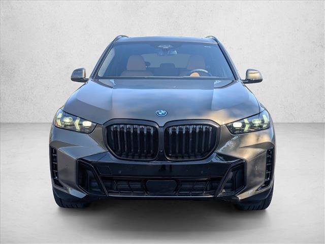 New 2026 BMW X5 xDrive50e w/ M Sport Package AWD/4WD image 2