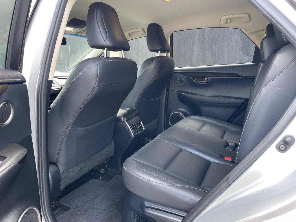 Used 2016 Lexus NX 200t FWD image 15